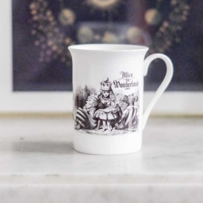 Mug Alice & the Queens